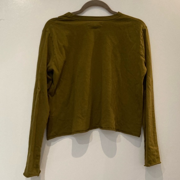 🔸NWT🔸The Great Long Sleeve Crop Tee in Fir Green - Picture 9 of 13